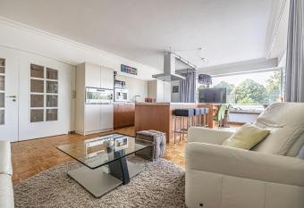 Heimathafen Solit  de - Hafenmeister - elegante Wohnung mit 2 Schlafzimmern und Terrasse allows 18 year olds to book a room