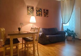 Casa vacanze Pitta has Balcony rooms