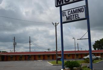 El Camino Motel has Smoking rooms