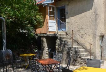 les gites du passage: le nid has Balcony rooms