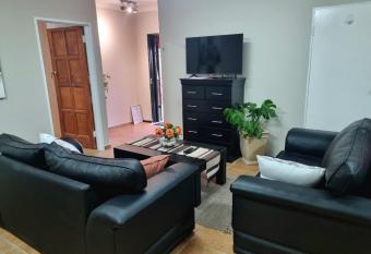 Sunrise Self-catering Apartment Honeydew with Solar backup has Balcony rooms