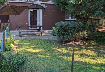 Little Bear Apartment has Balcony rooms