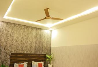 Aagman Stays By Kasa Lusso has Smoking/Balcony rooms