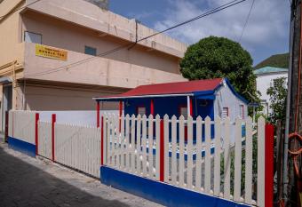 Villa Bella has Balcony rooms