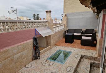 Casa con terraza a 10min de la playa has Balcony rooms