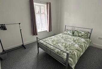 Newly Renovated House Available allows 18 year olds to book a room