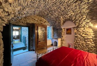 Casa Victoria - Full equipped stone house has Balcony rooms