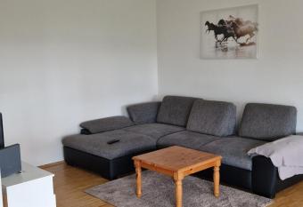 Haus in Bad Vilbel Messe Festhalle Hund allows 18 year olds to book a room