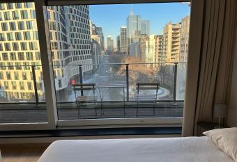 2 Bedroom Apartment in Center with Balcony has Balcony rooms