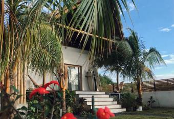 Jungle Shacks : Hoku Casita has Balcony rooms