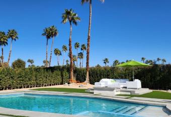 PS, Love Always has rooms with a private hot tub