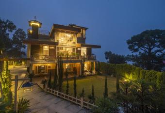 Redhomex Sky Scrapper has Balcony rooms