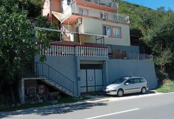 Mira Apartment Igalo has Balcony rooms