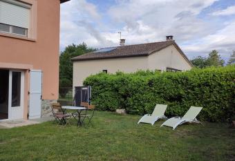 La Casetta T2 avec jardin    Ruoms has Balcony rooms