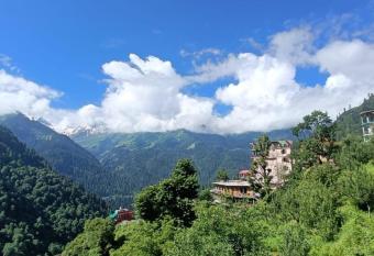 King Falafal Tosh Guest House & Caf   has Balcony rooms
