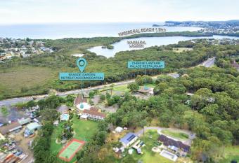 Aircabin   Central Coast   Holiday Hotel +Free parking has Balcony rooms