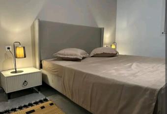 Domaine des doux R  ves has rooms with a private hot tub