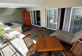 Beachfront 2 Bedroom Apartment has Balcony rooms