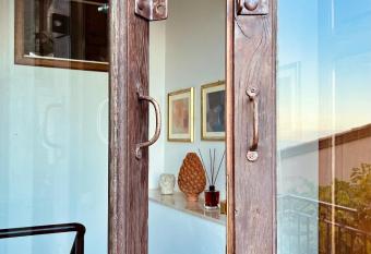 Tyche House Castelmola has Balcony rooms