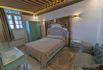 Dar Hamouda Guest House - M  dina de Tunis allows 18 year olds to book a room