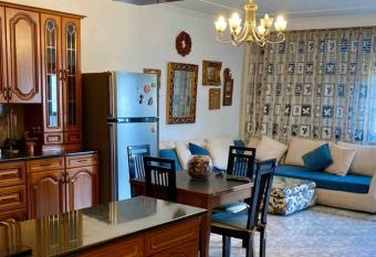 Urban Oasis in the Heart of Tirana: 2BR Cozy Retreat has rooms with a private hot tub