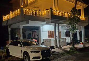 Palolem Beach-1BHK, 2 Balcony, Private Apartment, Canacona has Balcony rooms