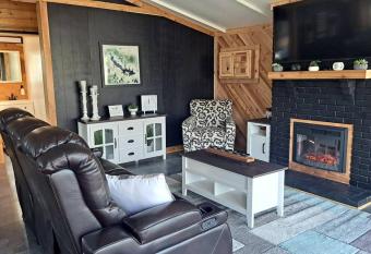 (null) allows 18 year olds to book a room