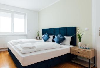 Hanseat Apartments allows 18 year olds to book a room