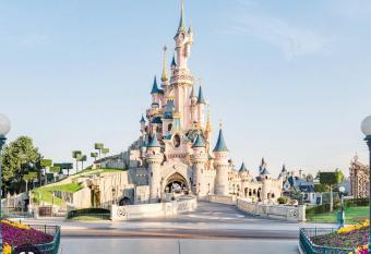 Logement entier proche Disneyland has Balcony rooms