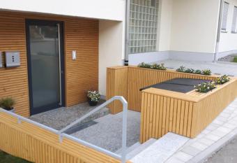 Sch  ne Aussicht has Balcony rooms