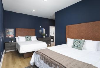 Tranquil Haven Close to Broadway with Free Parking allows 18 year olds to book a room