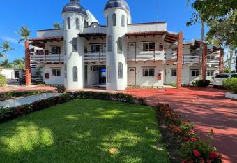 HOTEL VILLAS EL DORADO has Balcony rooms