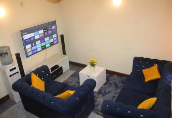 One bedroom Apartment allows 18 year olds to book a room