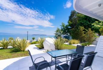 Mythodea Apartments has Balcony rooms