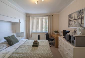 Double room - less than 1 mile from the beach. has Balcony rooms