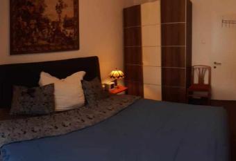 Zu Hause am Bach allows 18 year olds to book a room