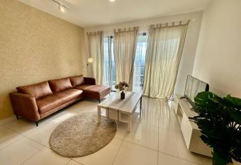 Teega 8 pax Luxury Family suite by Our Stay has rooms with a private hot tub