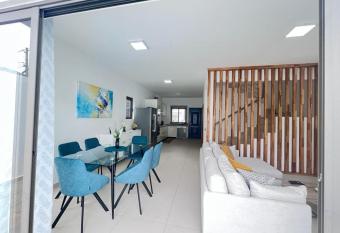 Azure 4 Bedrooms Haven Retreat: Where Tranquility Meets Turquoise Waters, Flic en Flac Mauritius has Balcony rooms