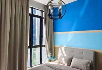 D Pristine1003B Santorini Legoland Netflix by STAY allows 18 year olds to book a room