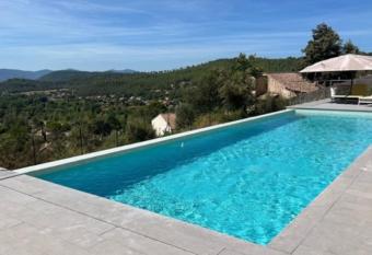 Appartement neuf dans maison has Balcony rooms