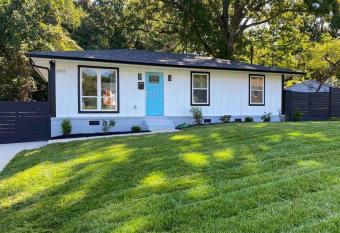 Modern Home Near Uptown CLT, Airport and More allows 18 year olds to book a room