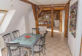 charmant appartement alsacien has Balcony rooms