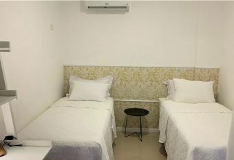 AP1203 . CONFORTO, PRATICIDADE E LOCALIZA    O has Balcony rooms