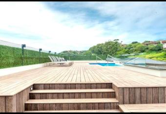 Zimbali Lakes Boulevard Suites 207 allows 18 year olds to book a room