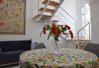 Cozy apartment in Sorrento Coast has Balcony rooms