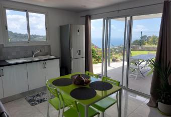 Citronnelles has Balcony rooms