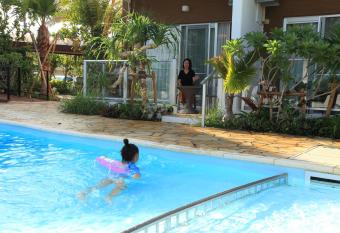 Best Western Okinawa Onna Beach allows 18 year olds to book a room