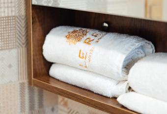 Le Ress allows 18 year olds to book a room