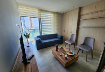 Apartamento Gaira - Santa Marta has rooms with a private hot tub