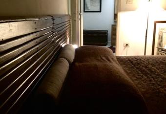 B&B Design has Balcony rooms